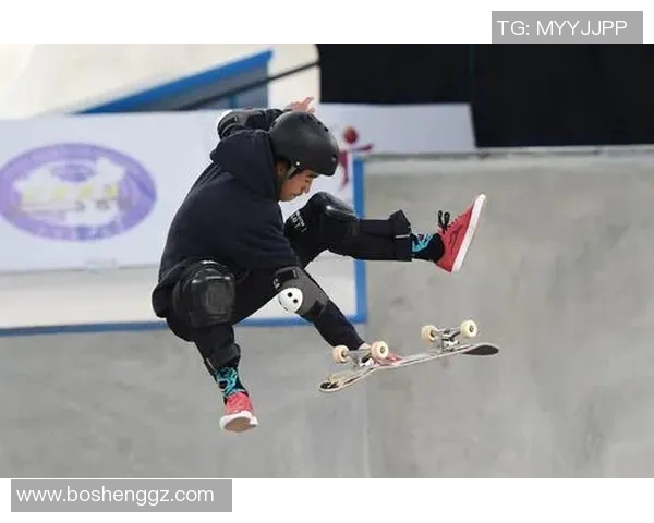 杭州滑板队勇夺全国滑板技术排行榜第三名展现实力与风采 杭州滑板队勇夺全国滑板技术排行榜第三名展现实力与风采